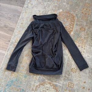 Charcoal belly bedaine baby wearing sweater XS